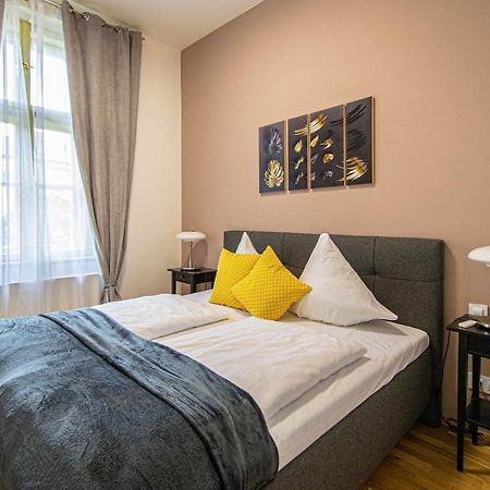 Stylish Apartment In Prague Best Gastronomic Area מראה חיצוני תמונה