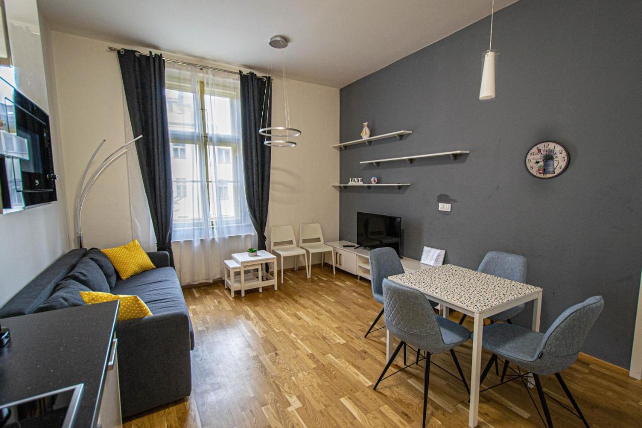 Stylish Apartment In Prague Best Gastronomic Area מראה חיצוני תמונה